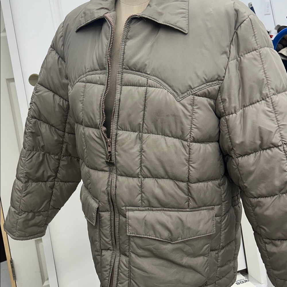Vintage Walls Insulated Mens 2XL Regular Fit Lightweight Jacket. Chest 50-52